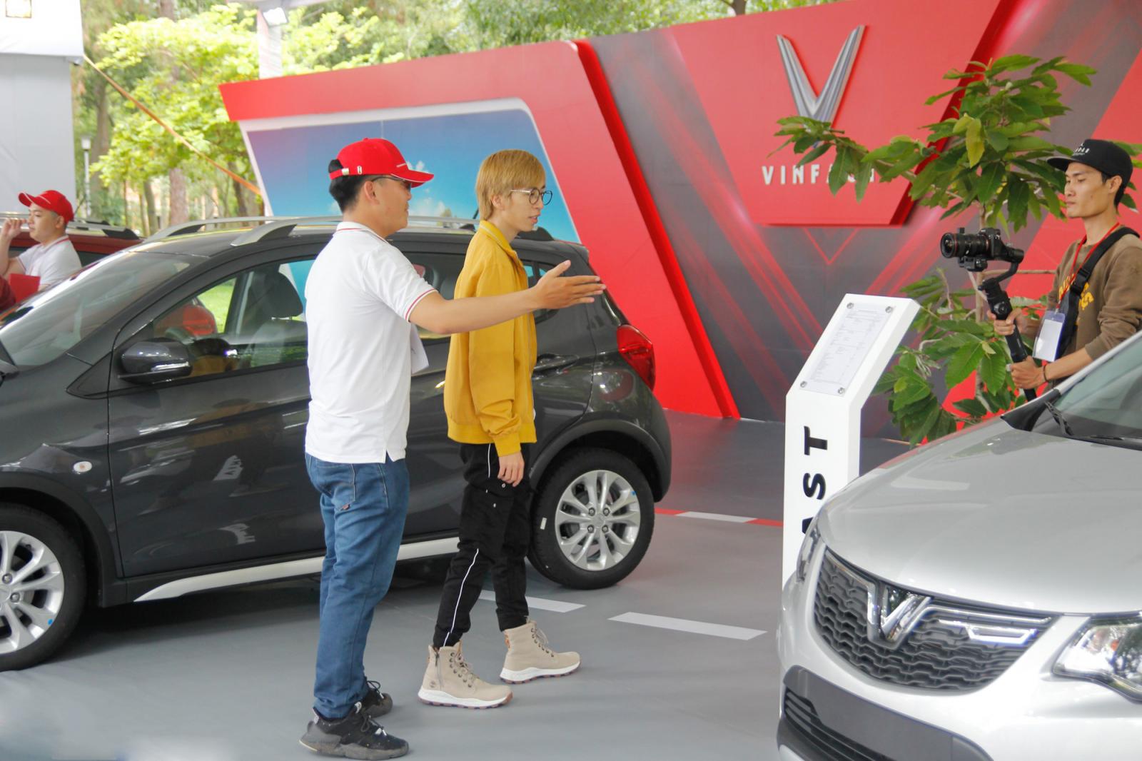 Dàn sao Việt tham dự sự kiện bàn giao xe VinFast Fadil, bộ tứ "Về nhà đi con" góp mặt 14a