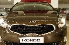 Kia Rondo GAT 2016 - Bán Kia Rondo GAT đời 2016, màu nâu giá 665 triệu tại Hà Nội