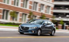 Mazda 3 2.0 2016 - Bán Mazda 3 2.0 đời 2016, giá 849tr giá 849 triệu tại Quảng Ngãi