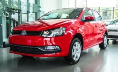 Volkswagen Polo Hatchback AT 2015 - Chỉ từ 133tr sở hữu ngay xe Đức Volkswagen Polo Hatchback AT 2015 màu đỏ, xe nhập, mới 100%, giao xe toàn quốc giá 662 triệu tại Quảng Bình