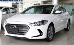 Hyundai Elantra AT 2018 - Cần bán Elantra 2.0L màu trắng sang trọng, nhiều ưu đãi, xe giao ngay giá 669 triệu tại Tp.HCM